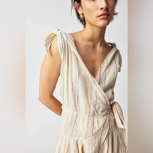 SALE🤍ANTIK BATIK Mimi jumpsuit ✨ - Picture 3 of 14